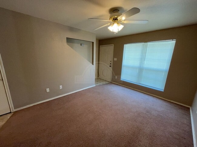 Photo - 4401 Mattie Dr Unit 4401 Mattie C