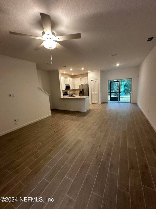 Photo - 1684 Pacifico Wy