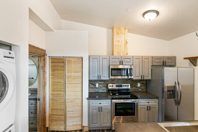 Photo - 6244-6243 Three Needles Ln Unit 102