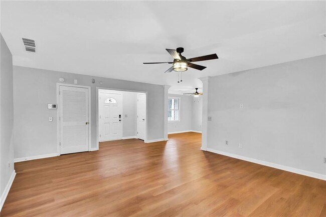 Photo - 7515 Asbury Dr