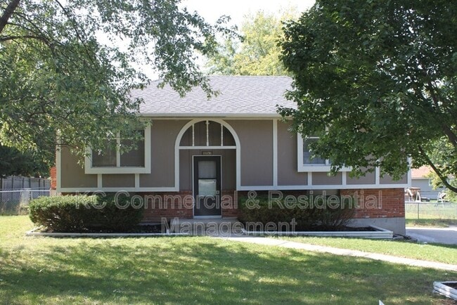 Building Photo - 10636 N Grand Ave Rental