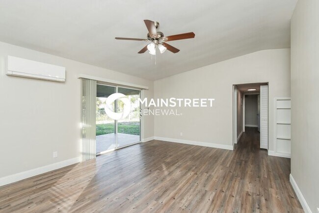 Photo - 3 Bedroom Pet-Friendly Home in Vero Beach, FL with Main Street Renewal