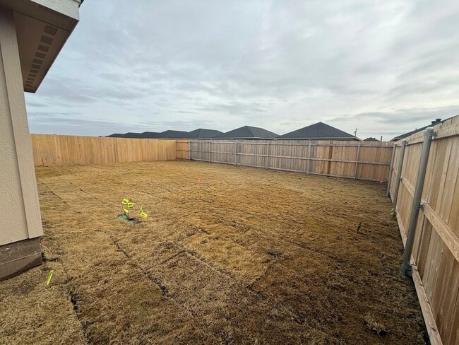 Photo - 275 Waterloo Dr