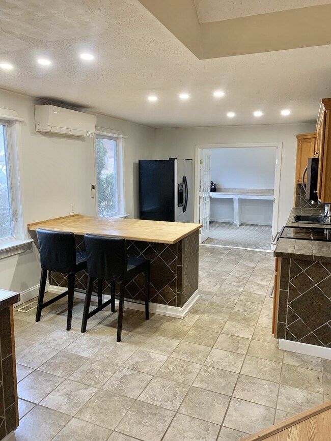 Photo - 756 Stream Rd