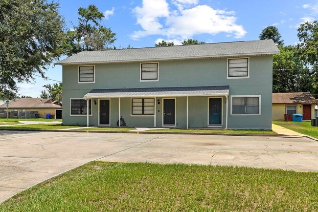 Building Photo - Fully remodeled 2 bedroom in Kissimmee ava... Rental