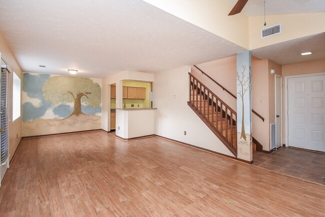 Photo - 7822 Greenedge Dr