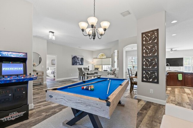 7 Woodfield Dr
