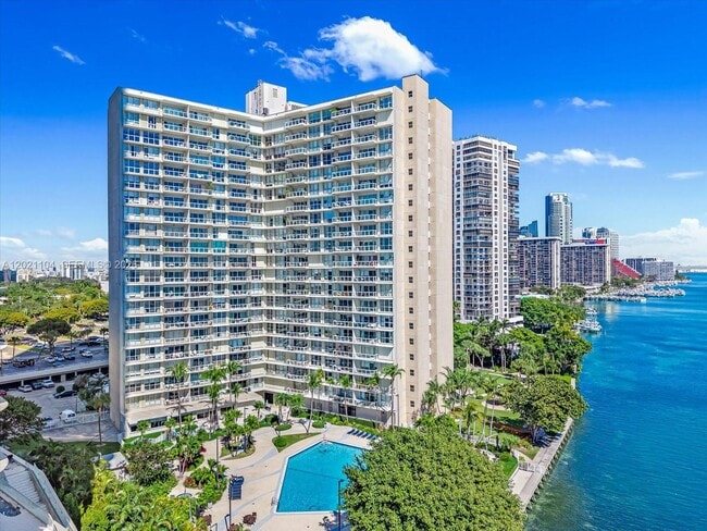 Building Photo - 2451 Brickell Ave Unit 6N