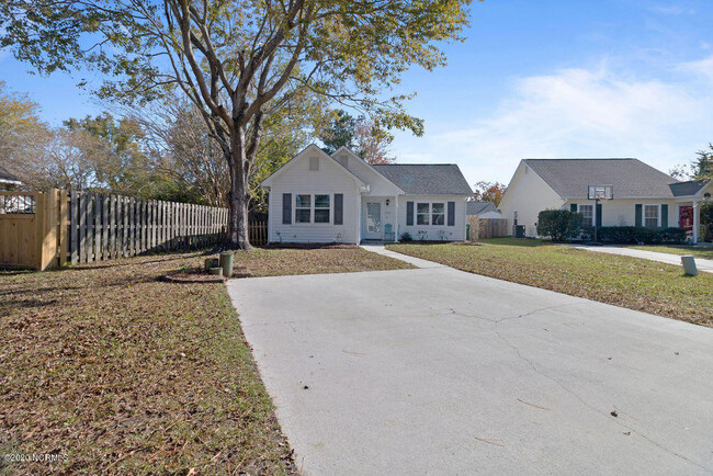 Building Photo - 3815 Antelope Trail Rental