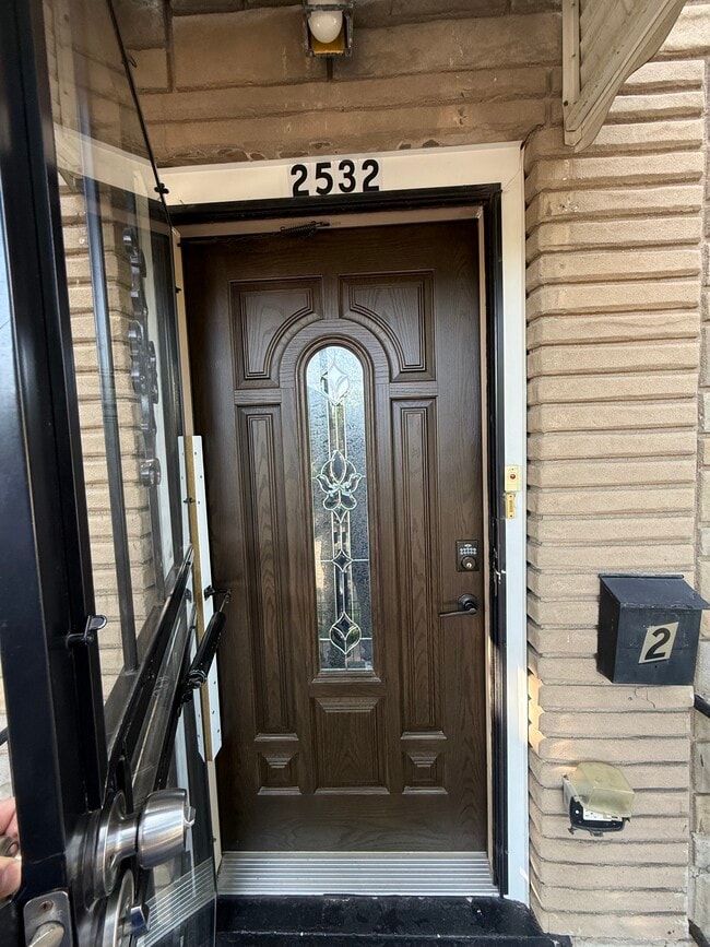 Photo - 2532 W Haddon Ave Unidad 2
