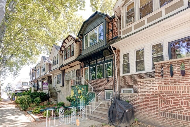 Photo - 513 Cobbs Creek Pkwy Unidad 1