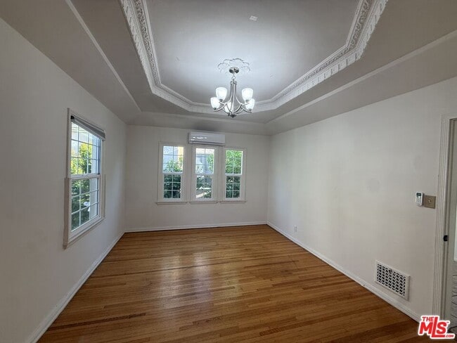 Photo - 211 S Arnaz Dr