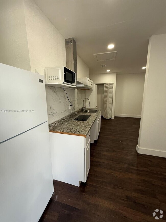 Building Photo - 15510 SW 57th Terrace Unit 15510 Rental