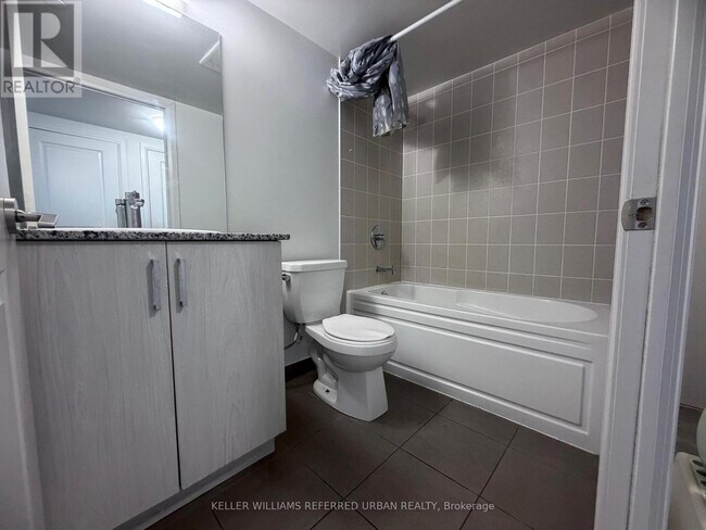 Photo - 20 Meadowglen Pl Unité 1001