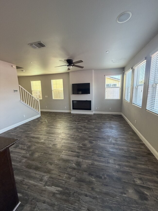 Photo - 3493 Elevations Way