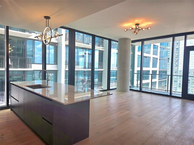 Building Photo - 610 Davis St Unit 2608 Rental