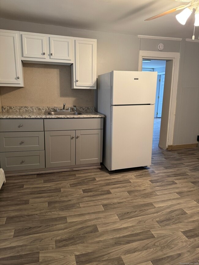 Building Photo - 225 Mill St Unit 1st Floor Rental