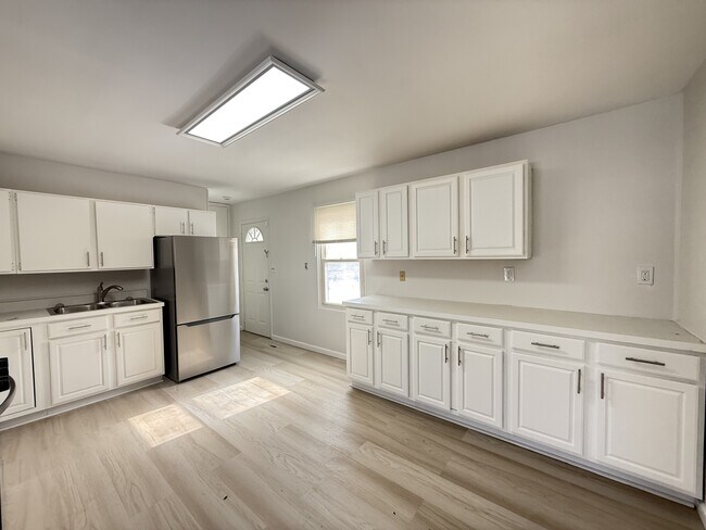 Photo - 814 Taylor St