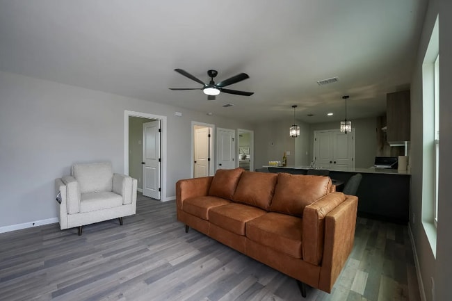 Photo - 901 Pleasantview Dr Unit D