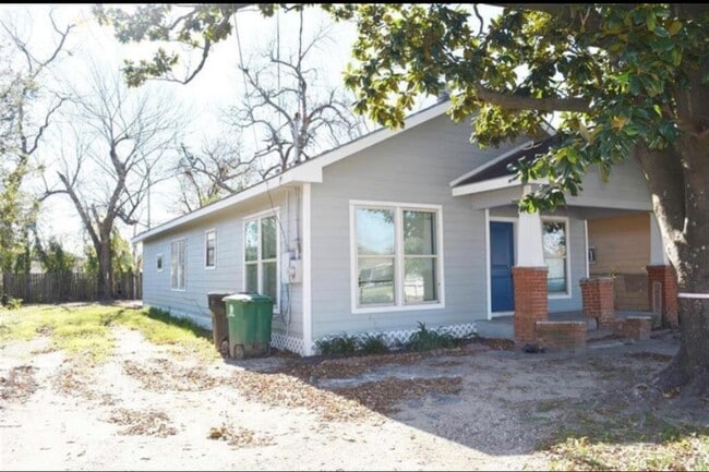Photo - 7706 Canal St
