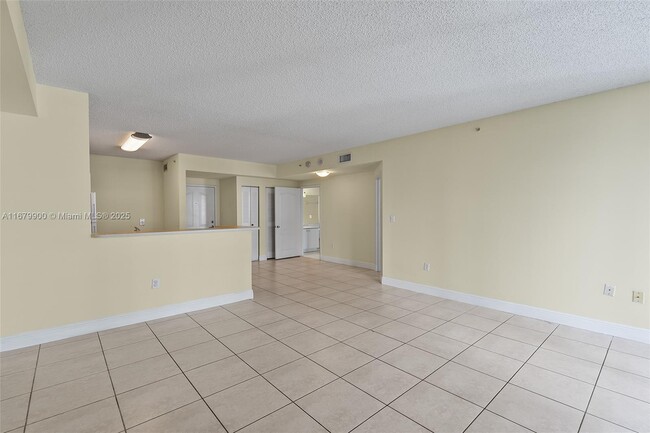 Photo - 5085 NW 7th St Unidad 709 Rental