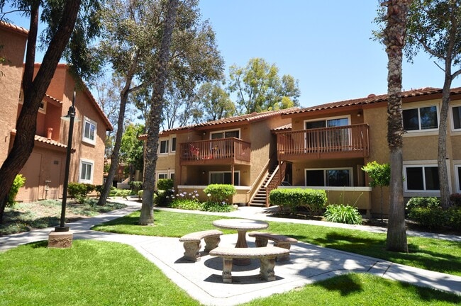 Building Photo - The Villas at Camino Bernardo Rental