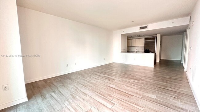 Building Photo - 1100 S Miami Ave Unit 2403 Rental