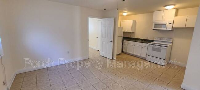 Photo - 1 Ellis Dr Condo Unit B