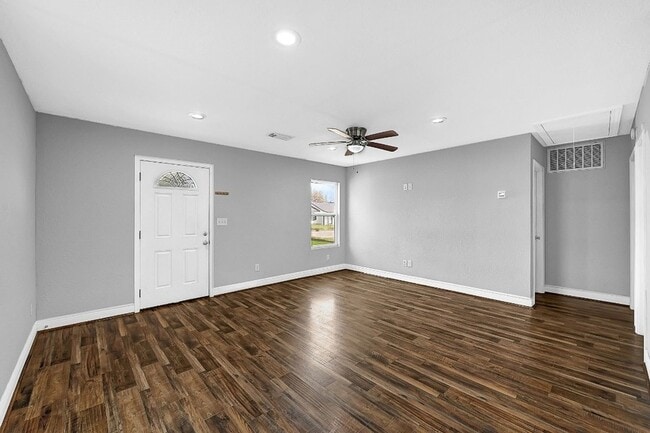 Photo - 7710 Erath St