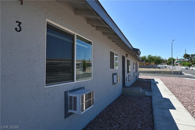 Photo - 320 N 16th St Unidad 1