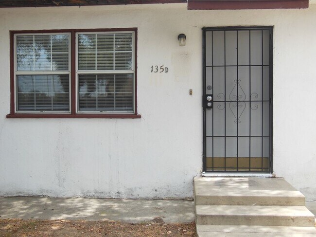 135 S Verdugo Rd Unidad D