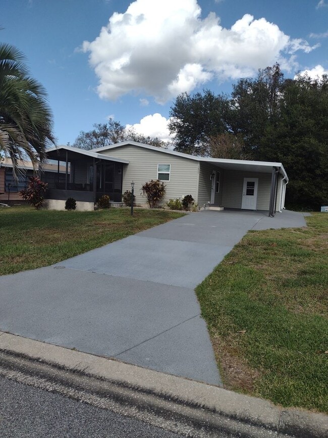 Photo - Remodeled Home in the Villages-Move in Ready