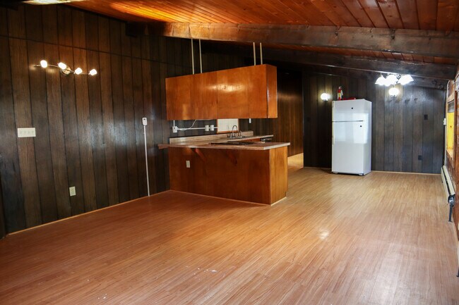 Photo - 3185 Daphne Ln Unit B