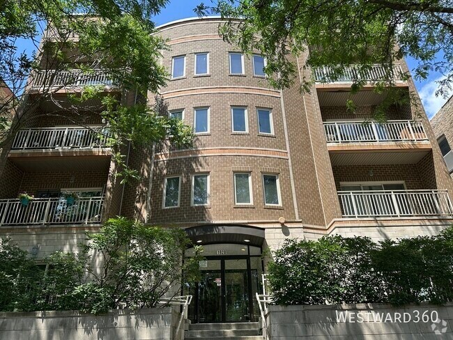 Building Photo - 1928 N Kedzie-305 Unit 305 Rental