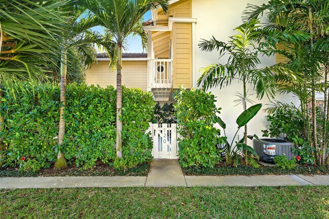 Photo - 120 Seabreeze Cir