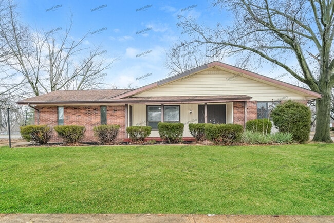 Building Photo - 2685 Cheshire Dr