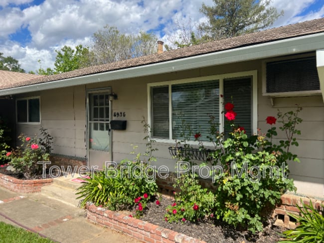 Photo - 8935 Leedy Ln