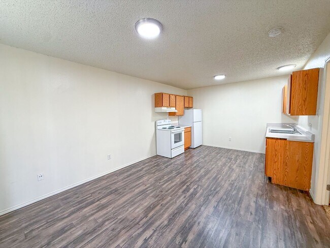 Photo - Cozy 1 Bedroom Apartment in Lubbock! Unit C10