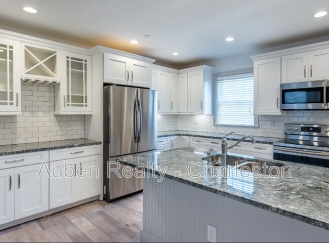 321 Ashley Ave Unidad C