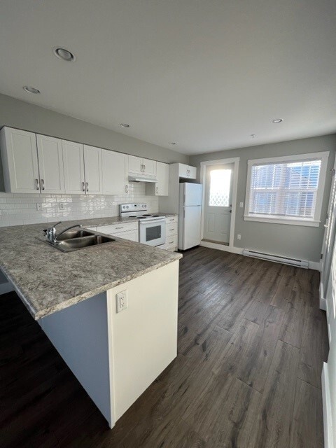 Building Photo - 11703-11102 102 St