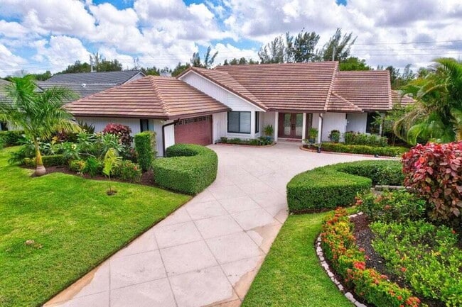 Photo - 168 Thornton Dr