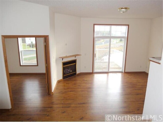 Photo - 5066 Fountain Lane N