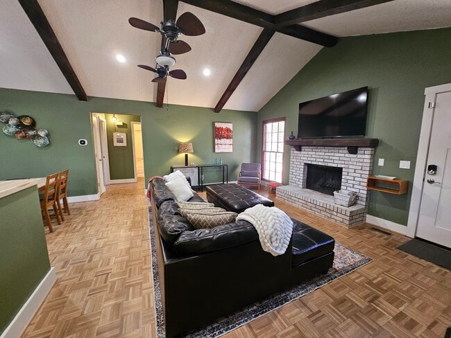 Photo - 54 Westpine Ct