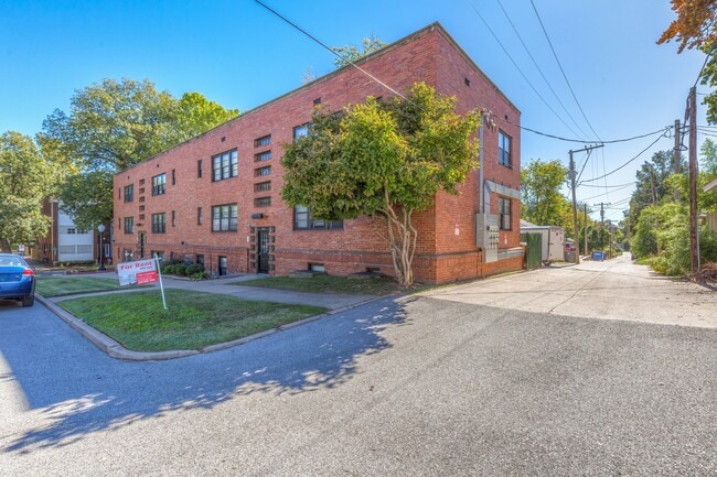 Photo - 1524 E 17th St Apartments Unit B
