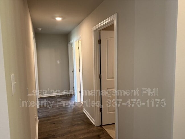 Photo - 231 S Lakepointe Dr