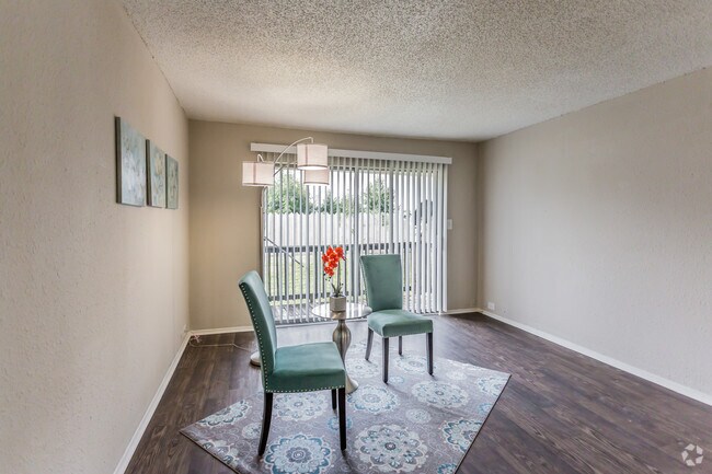 Emerald Ridge Apartments