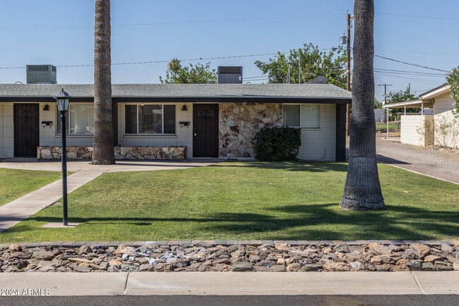Building Photo - 7025 E Wilshire Dr