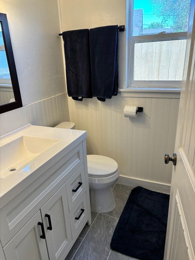 Buena Vista Ave - Buena Vista Ave Unit 1121A