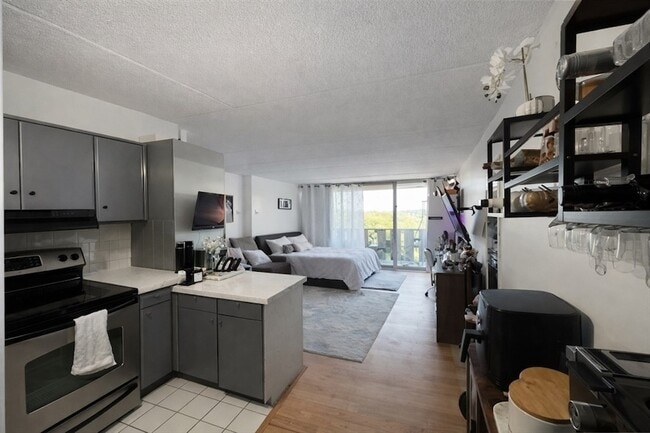 Photo - 200 Swanton St Unidad 704