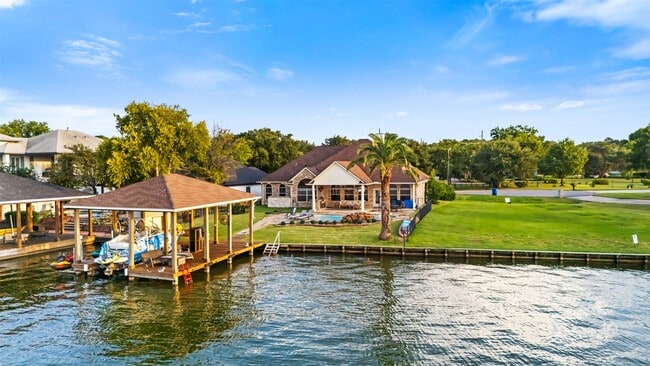 Photo - 14030 Shoreline Dr